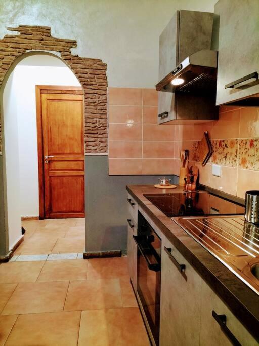 Casa Marta Apartment กาญารี ภายนอก รูปภาพ